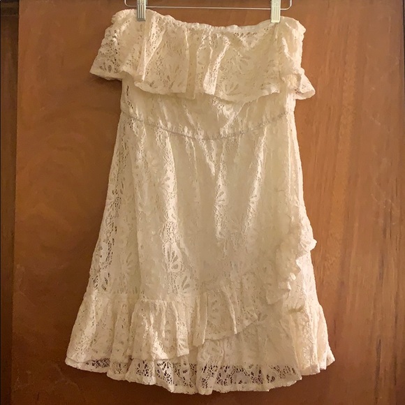 Strapless lace dress - Picture 1 of 4